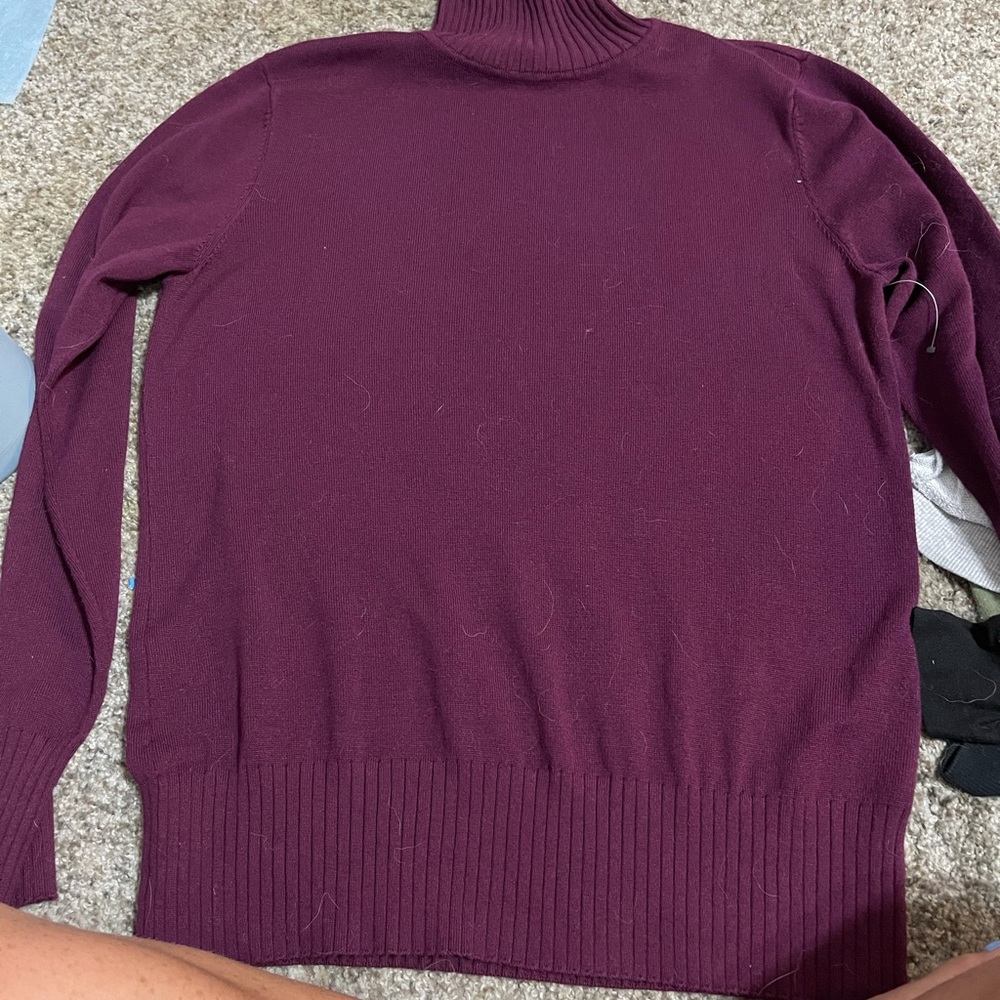 Turtle neck long sleeve sweater